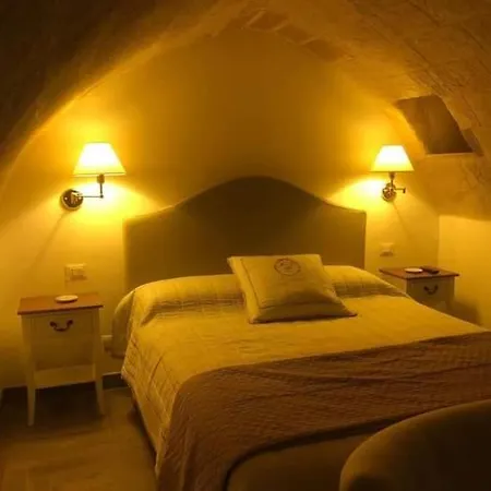 לינה וארוחת בוקר Il Ritrovo Dei Poeti 4*