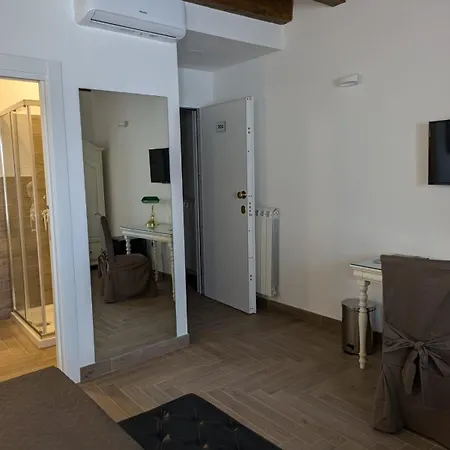 Il Ritrovo Dei Poeti Bed & Breakfast 4*